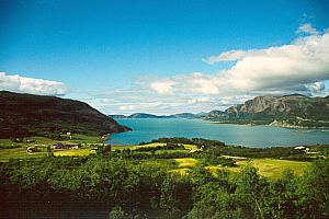 Kulturlandschaft am Lysfjorden