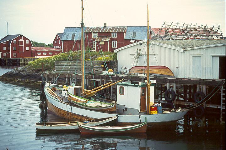 NordlandVaganHenningsvaer19 - 90KB